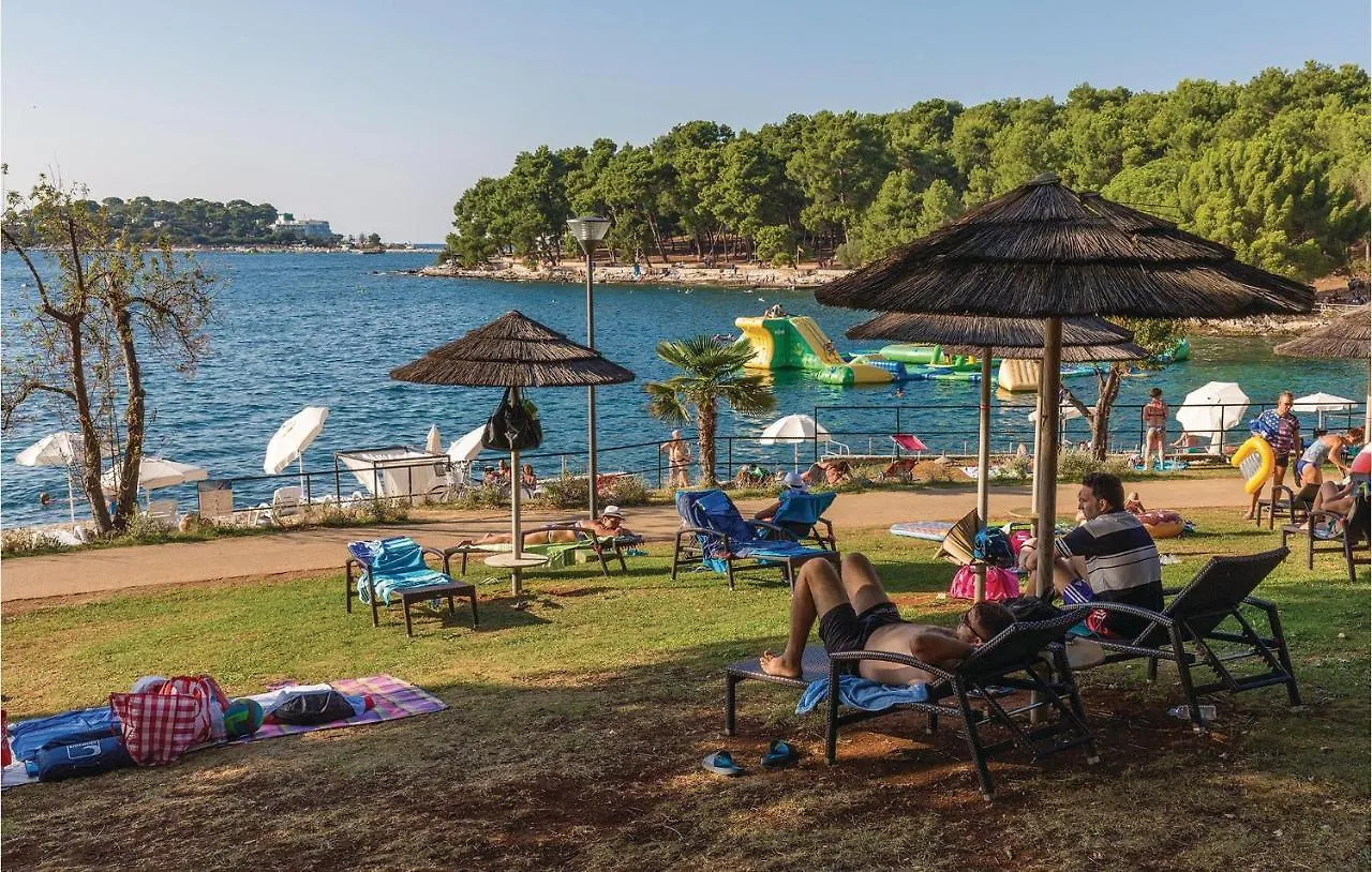 Pet Friendly Apartment In Porec With Wifi 0*,  Chorvatsko