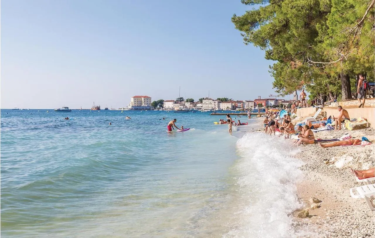 Pet Friendly Apartment In Porec With Wifi 0*,