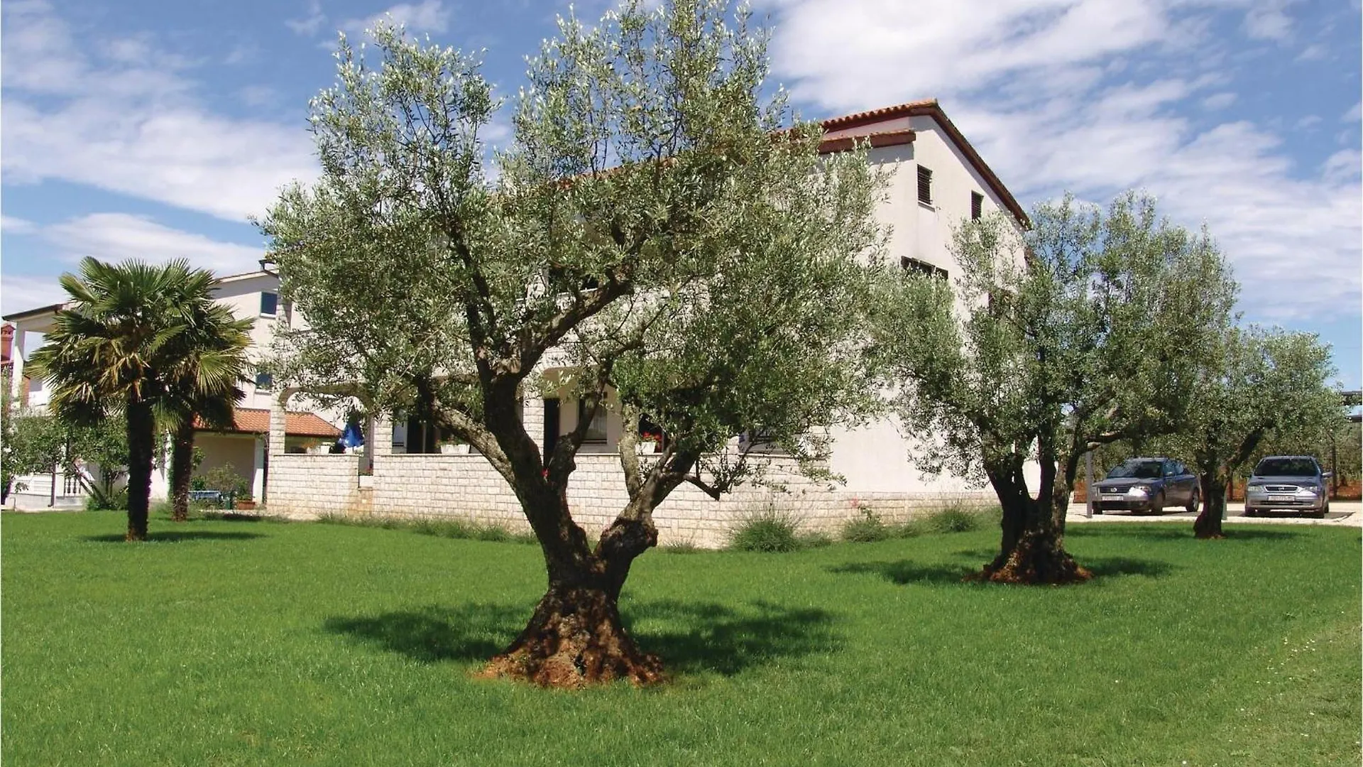 Pet Friendly Apartment In Porec With Wifi